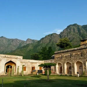 1722597913287_PariMahal1